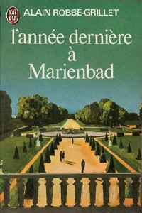 Couverture du livre L'année dernière à Marienbad par Alain Robbe-Grillet